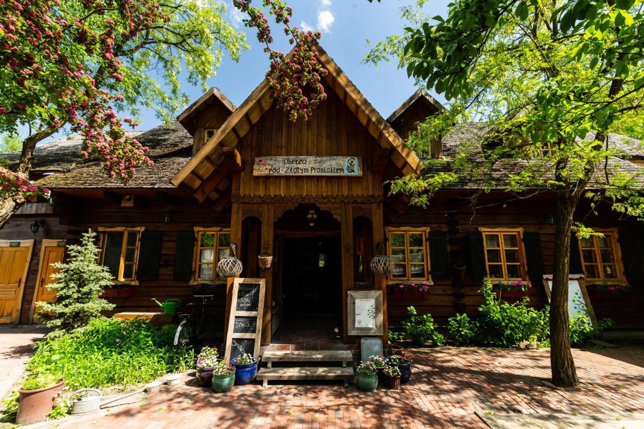 Отель Oberza Pod Zlotym Prosiakiem Неборув Экстерьер фото